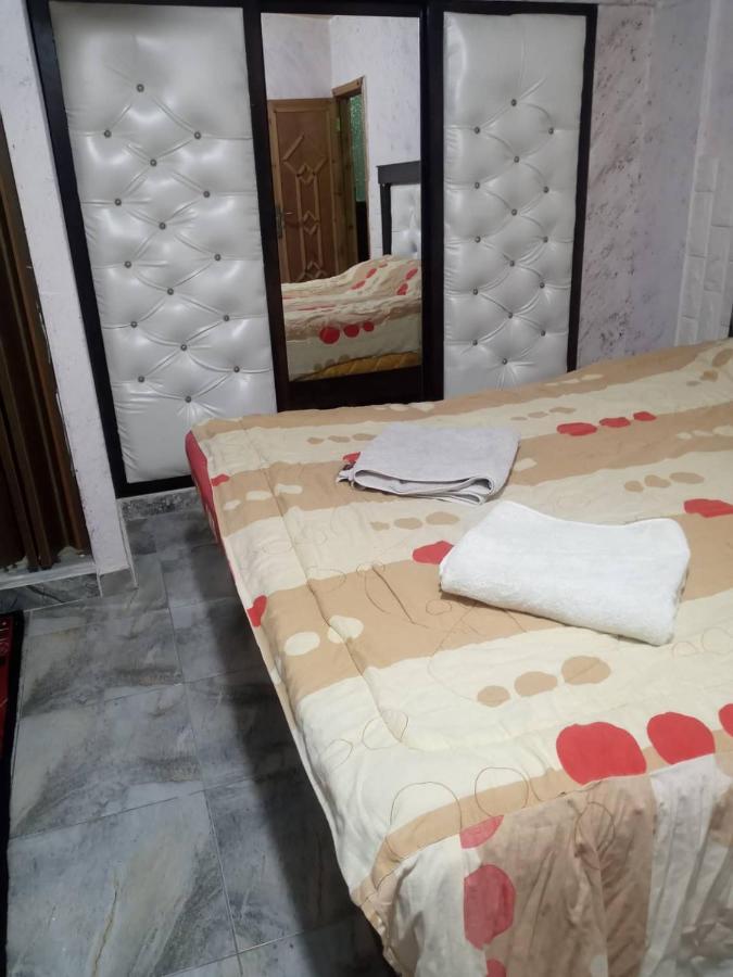 Guest House Hazem Al Azraq ash Shamali Exterior photo
