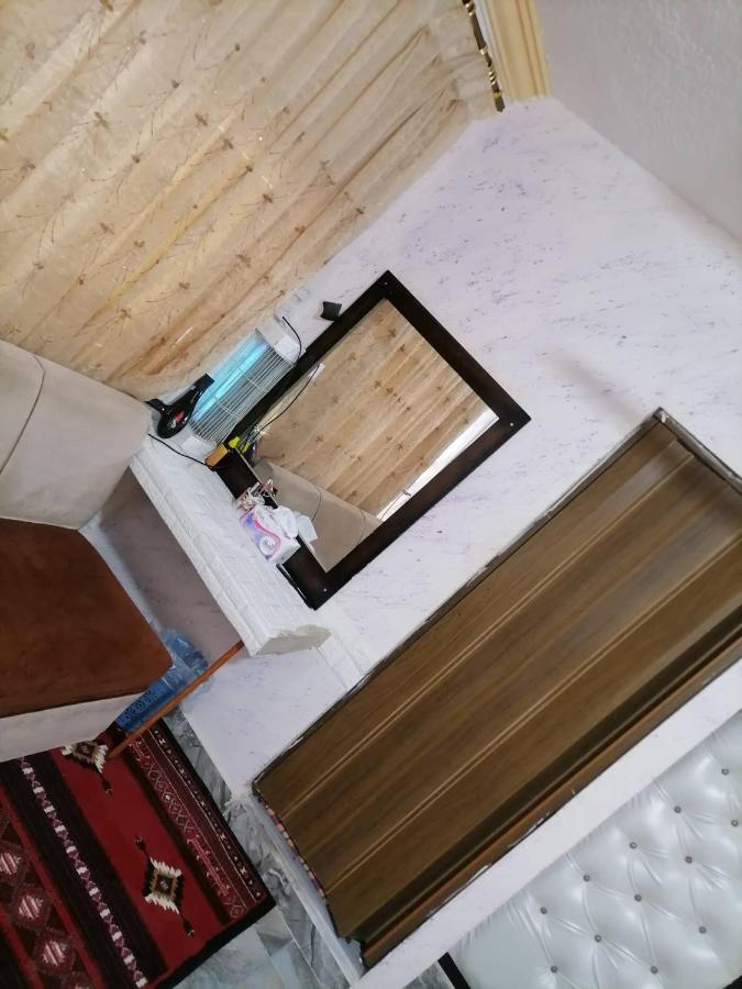 Guest House Hazem Al Azraq ash Shamali Exterior photo