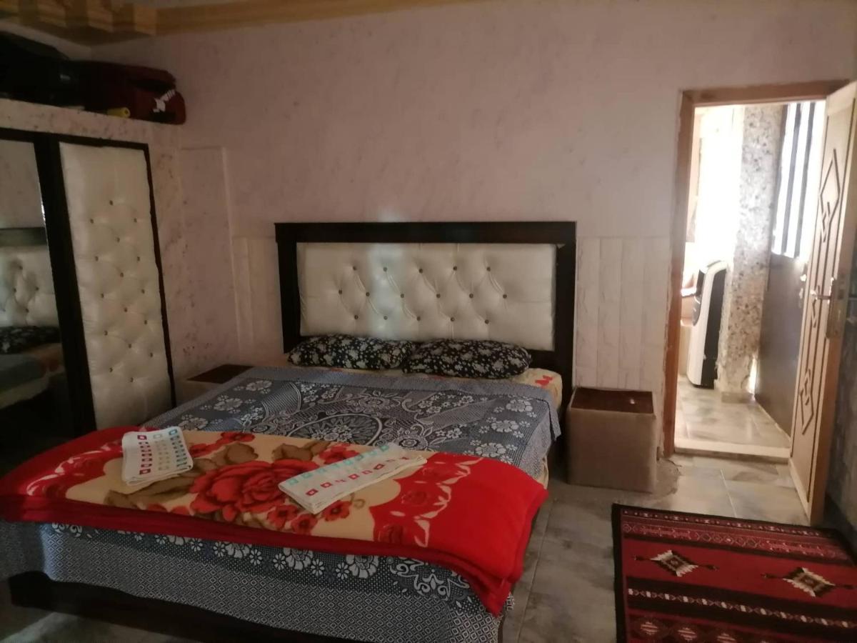 Guest House Hazem Al Azraq ash Shamali Exterior photo